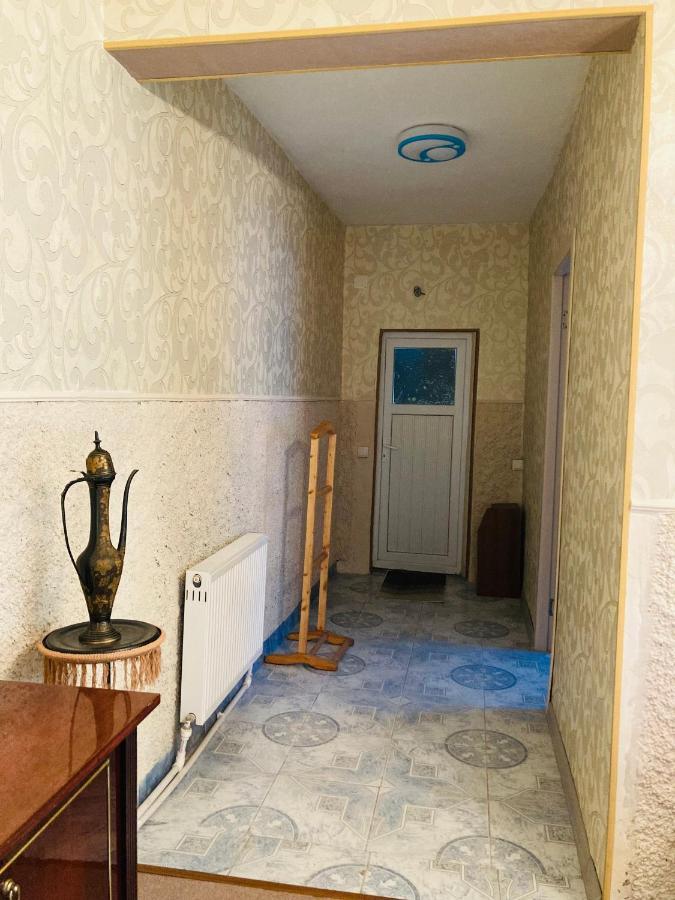 Guest House Barbi バトゥーミ エクステリア 写真
