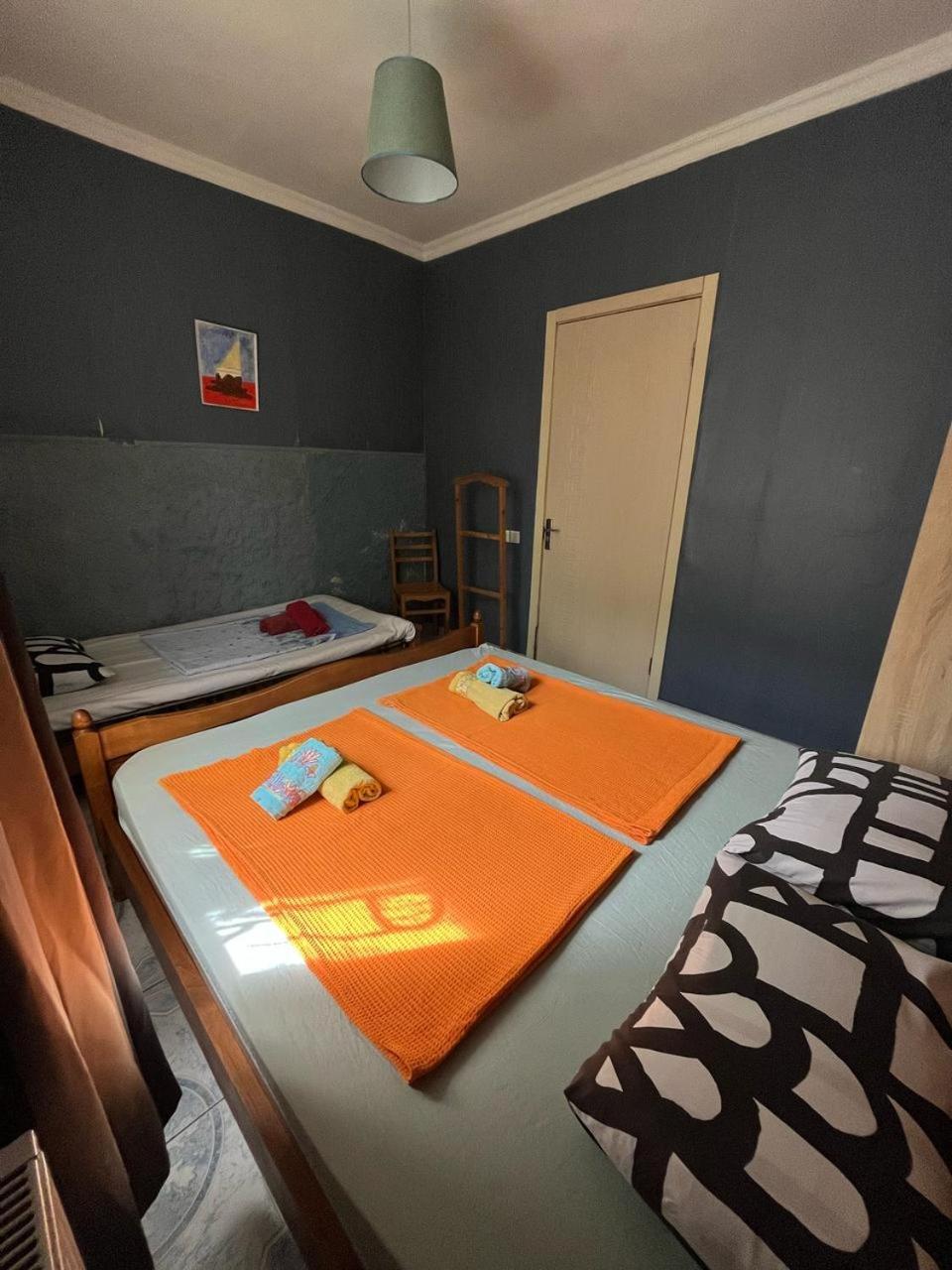 Guest House Barbi バトゥーミ エクステリア 写真